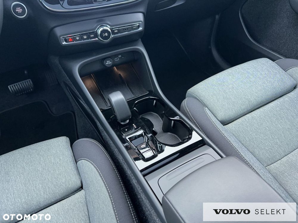 Volvo XC 40 - 16