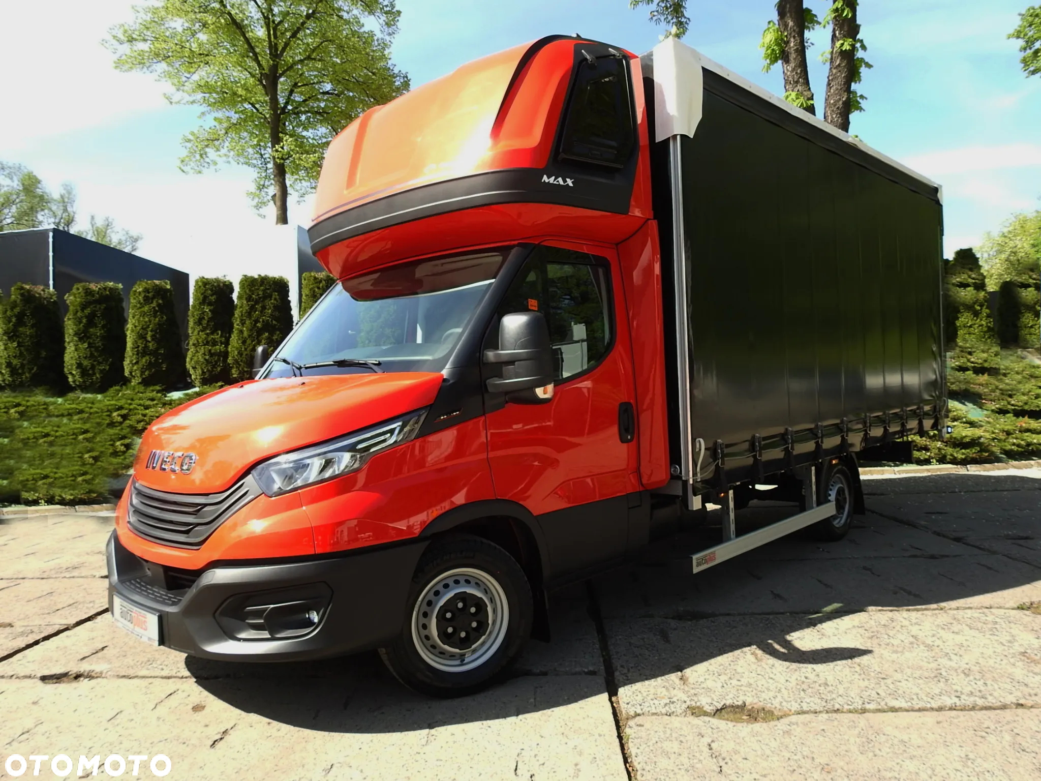 Iveco DAILY NOWY 35S18 CONNECT PLANDEKA 10 PALET WEBASTO KLIMATYZACJA TEMPOMAT NAWIGACJA LEDY ASO  180KM [ 500249 ] - 21