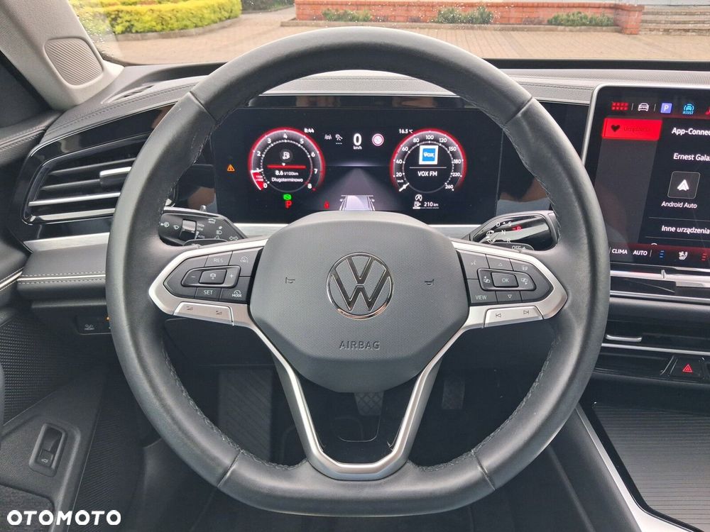 Volkswagen Passat - 31