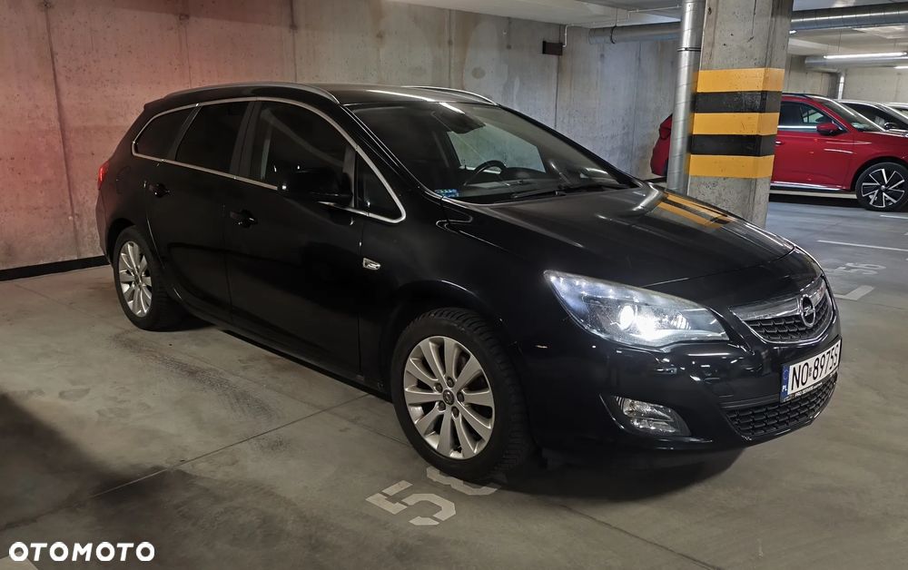 Opel Astra 2.0 CDTI Exklusiv - 10