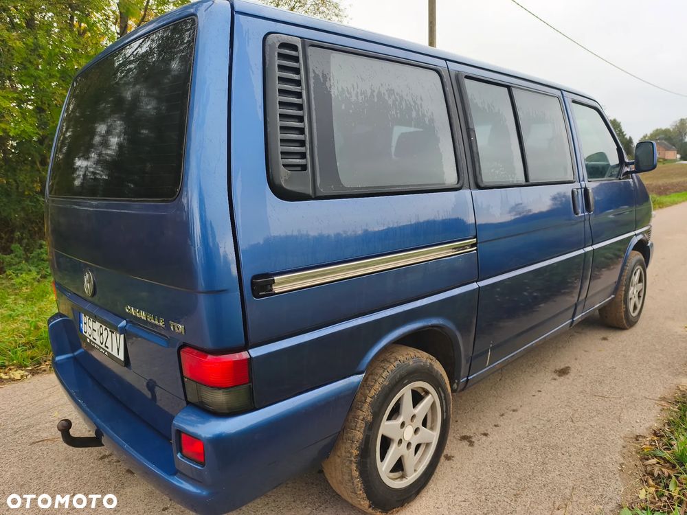 Volkswagen Caravelle - 3