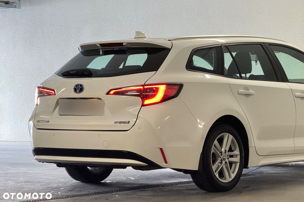 Toyota Corolla 1.8 Hybrid Comfort - 29