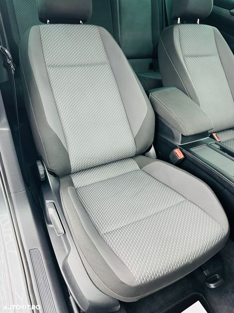 Volkswagen Passat 2.0 TDI Comfortline - 24