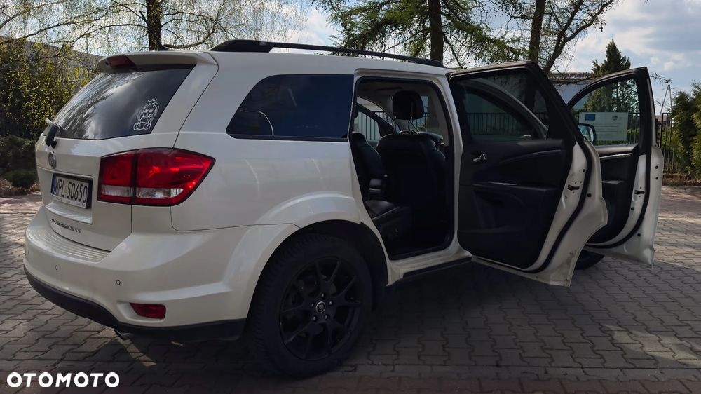 Fiat Freemont 2.0 Multijet Black Code AWD - 5