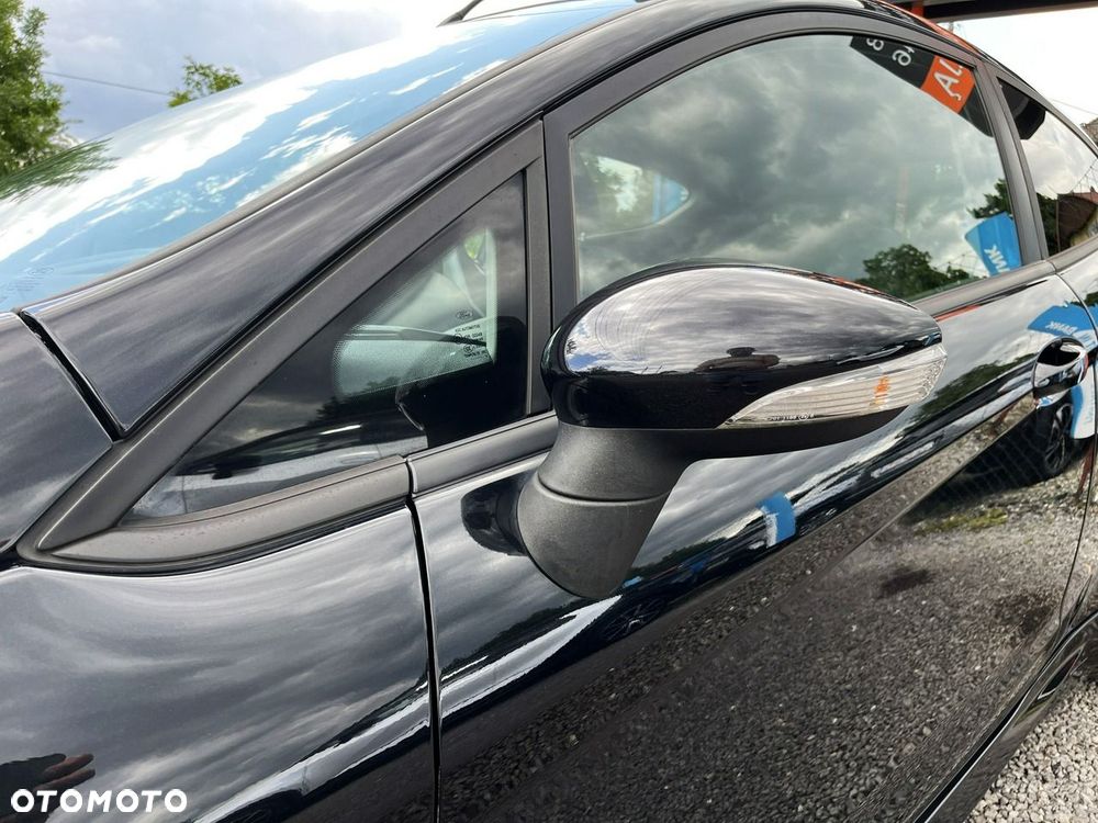 Ford Fiesta 1.0 EcoBoost S&S TREND - 25