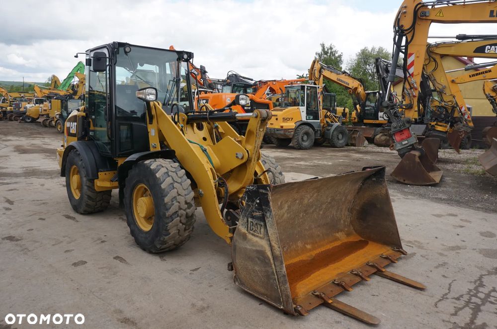 Caterpillar CAT 906 H - 3