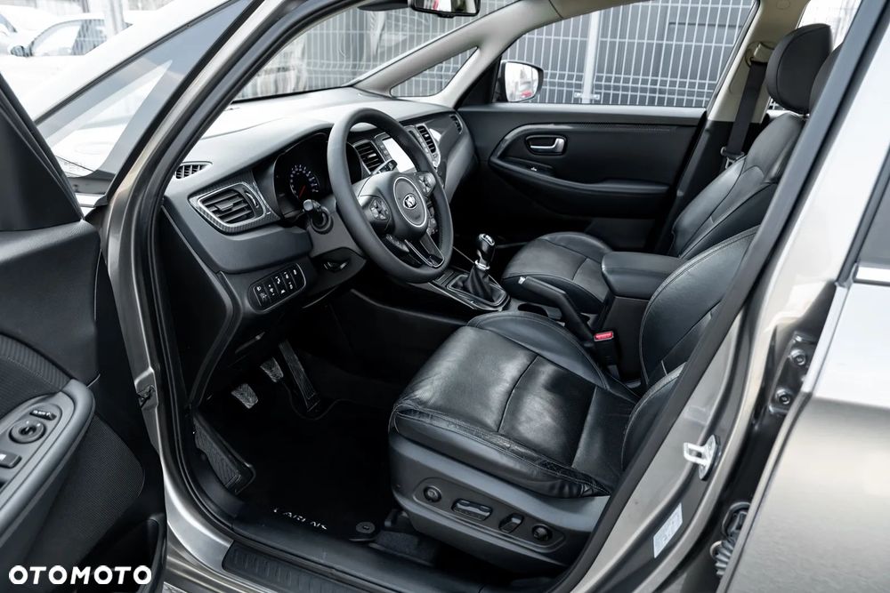 Kia Carens 1.6 GDI S 7os - 18
