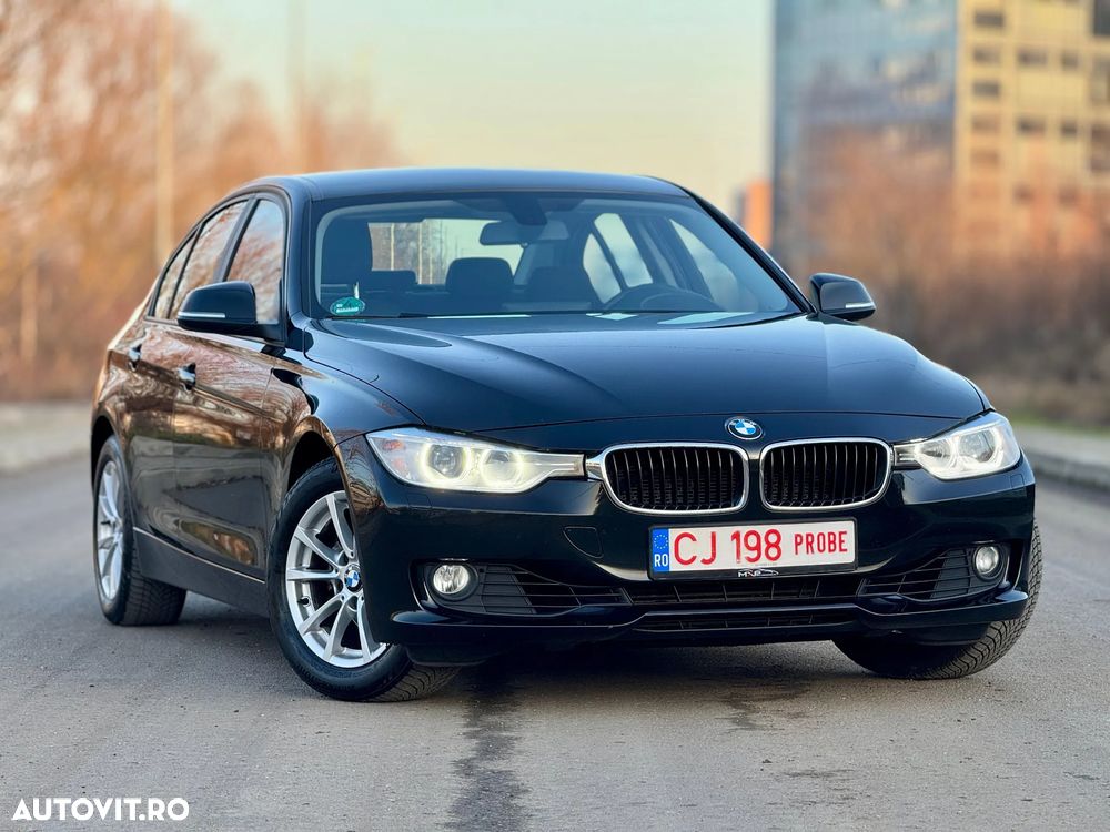 BMW Seria 3 320i Aut. - 2
