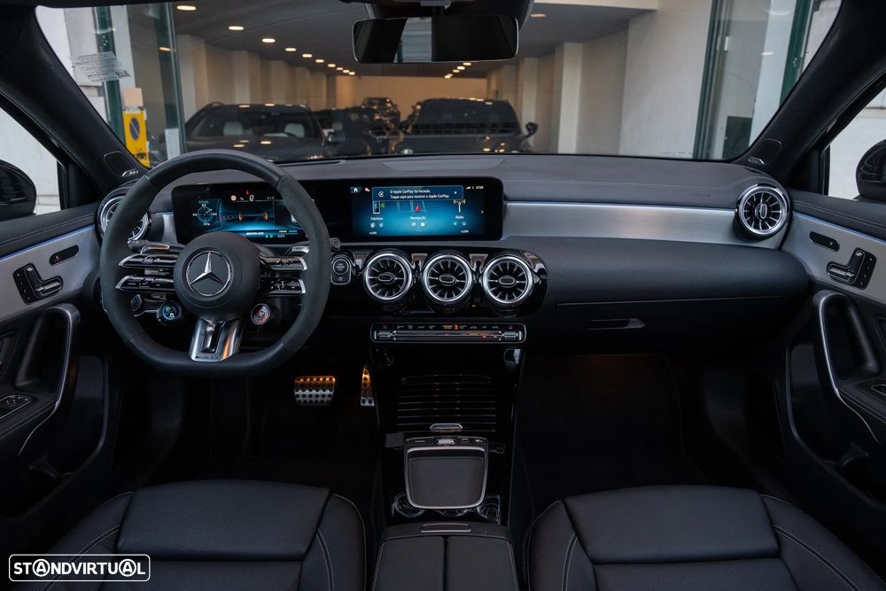 Mercedes-Benz A 35 AMG 4Matic - 10