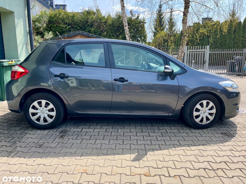 Toyota Auris 1.4 D-4D Terra EU5 - 2