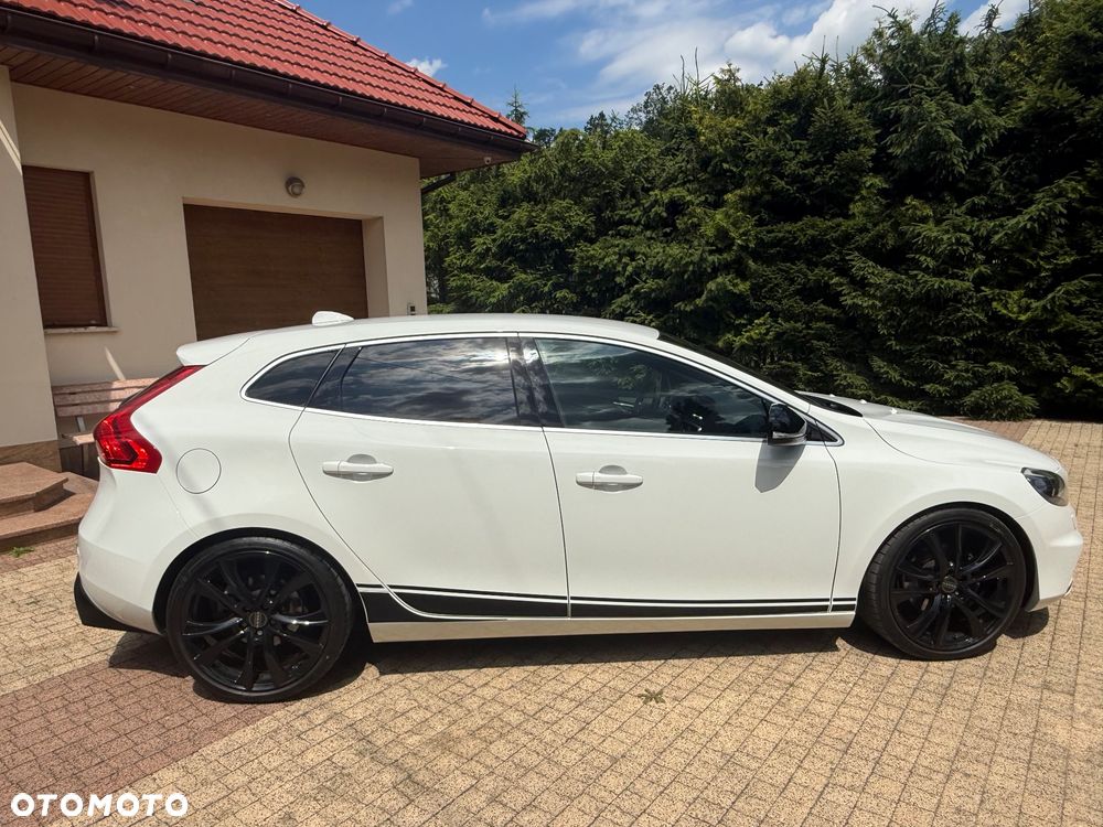 Volvo V40 T4 R-Design - 2
