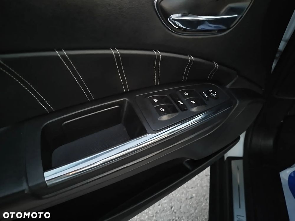 Lancia Delta 1.6 MJ Silver - 15