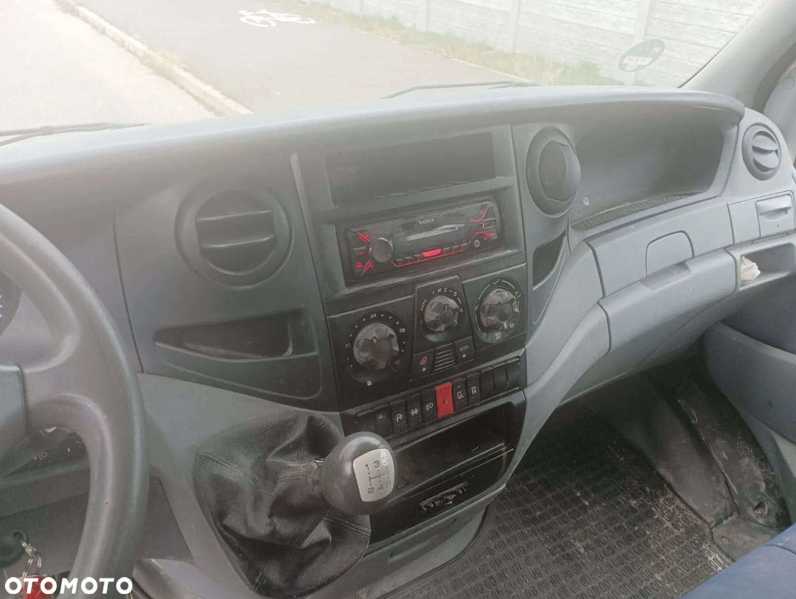 Iveco DAILY 35S14 MAXI BRYGADÓWKA 6 osób - 11