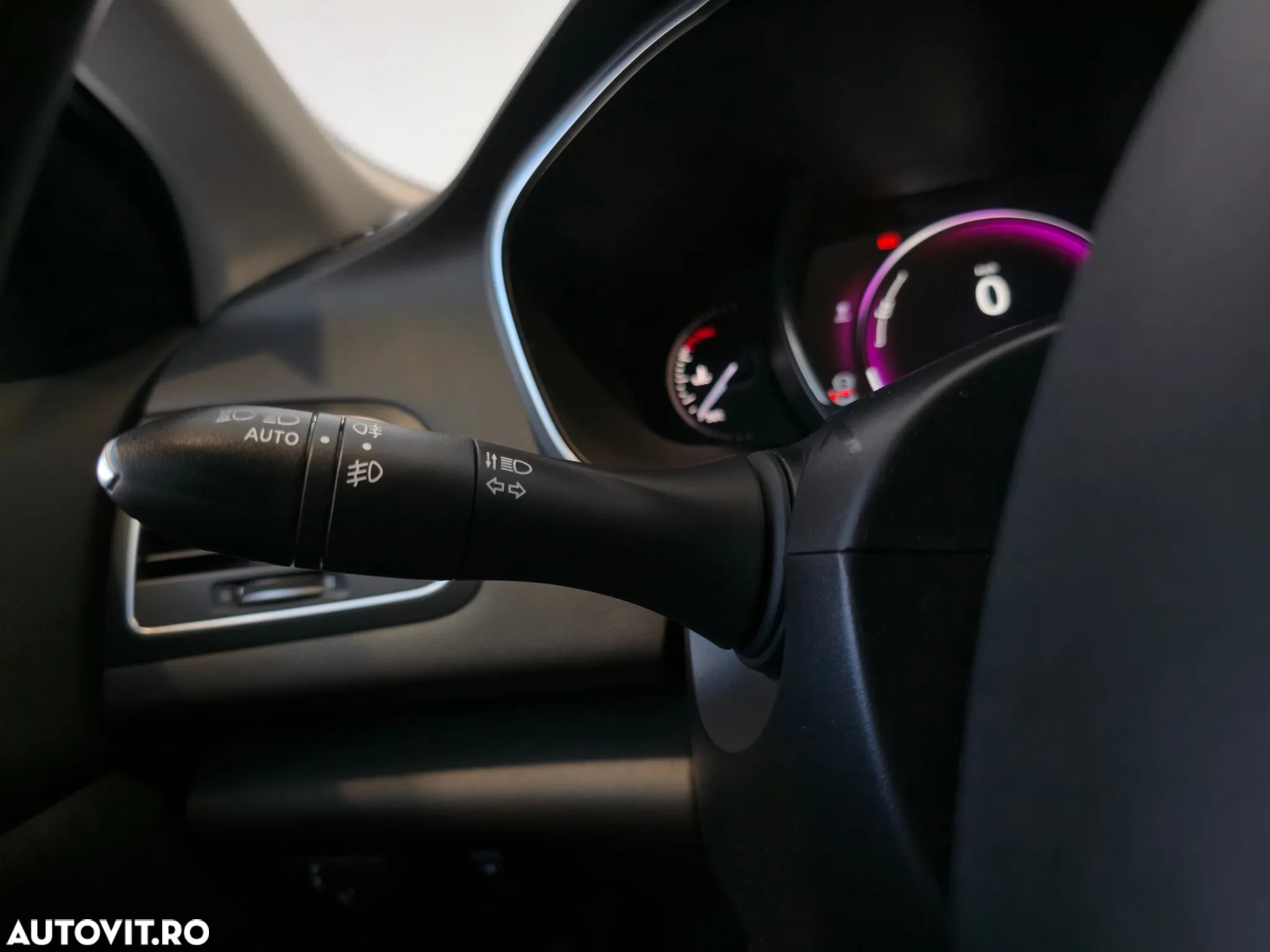 Renault Megane ENERGY dCi Intens - 15