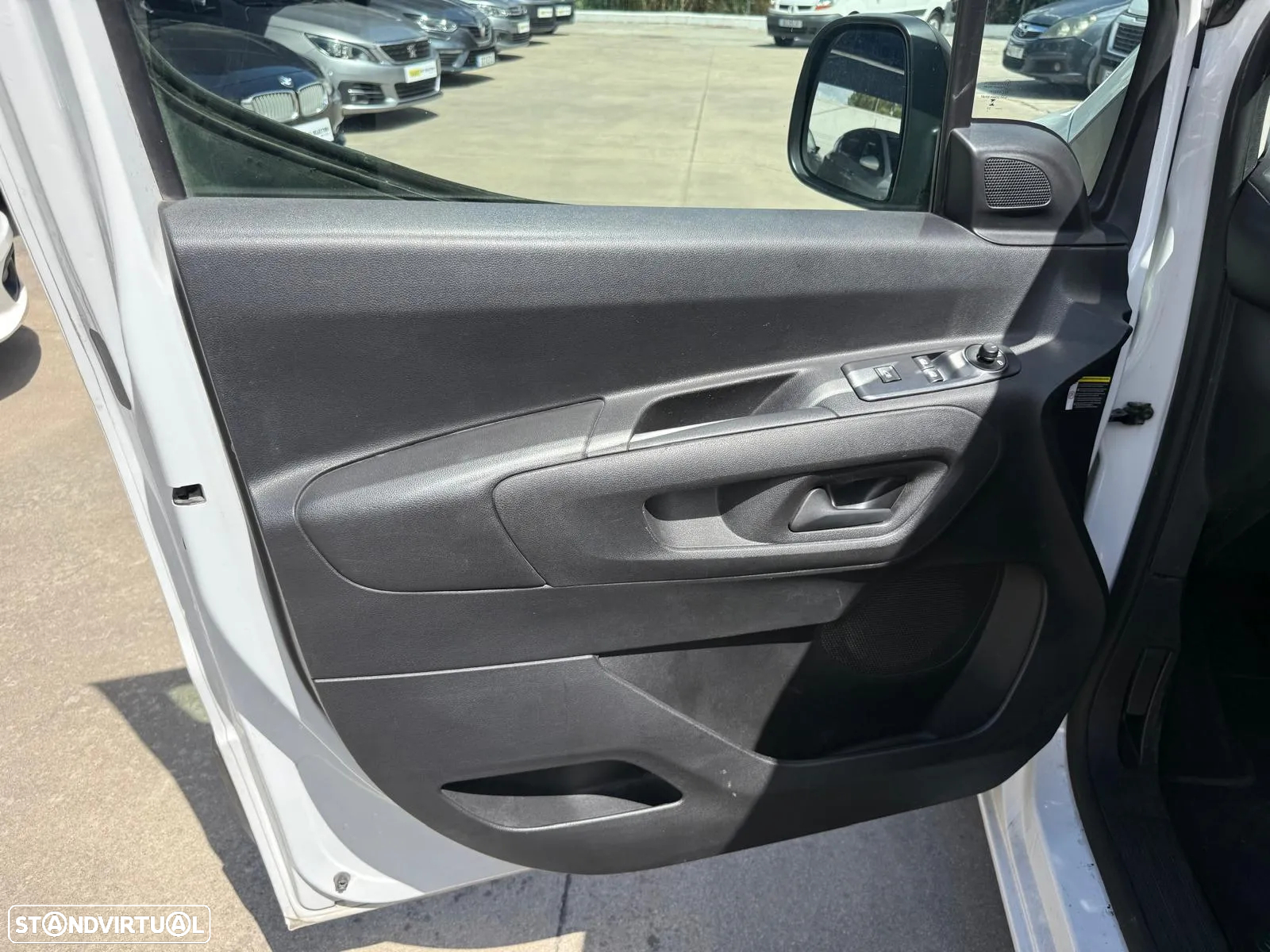 Fiat Doblo 1.5 BlueHDi Maxi - 23