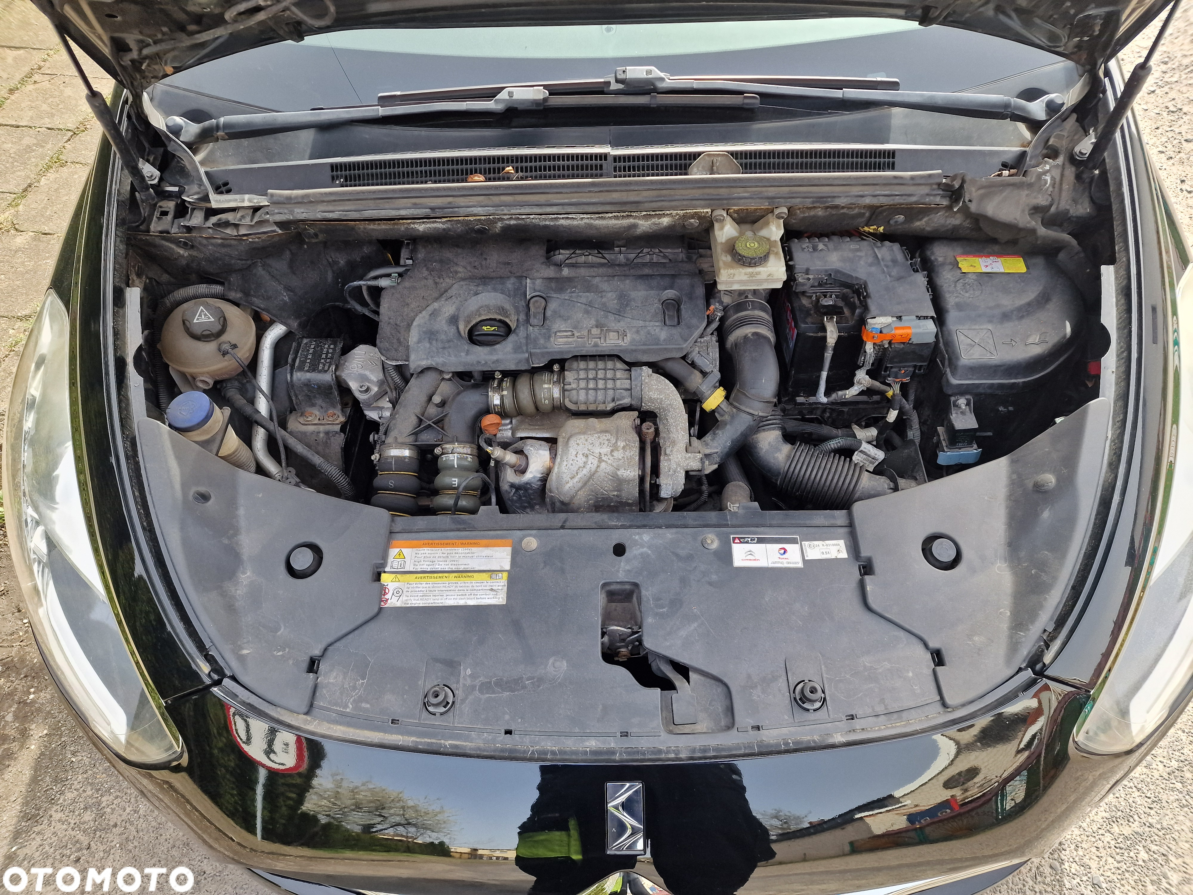 Citroën DS5 e-HDi 115 EGS6 SoChic - 34