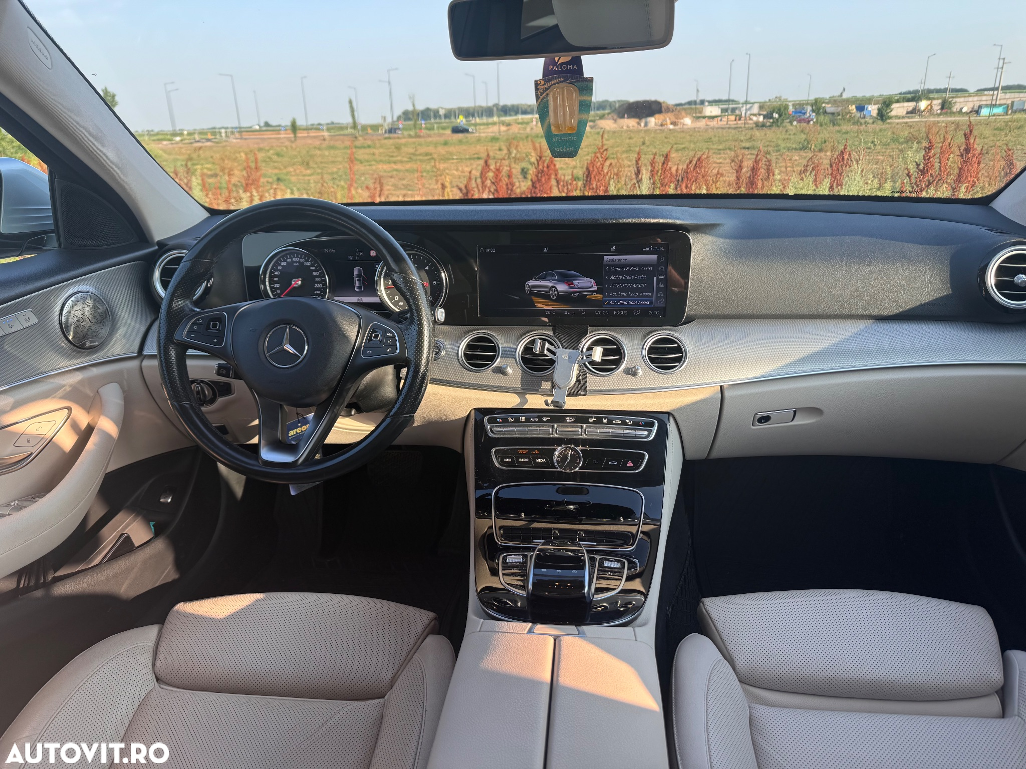 Mercedes-Benz E 220 d 4Matic 9G-TRONIC - 26