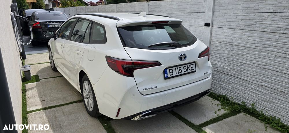 TOYOTA Corolla 2025 — imagine 7