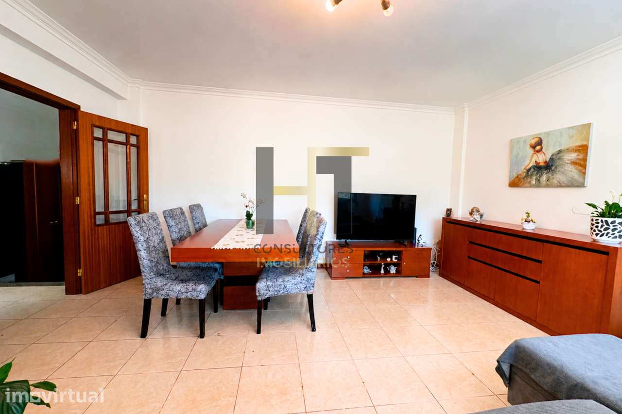 Apartamento T2 em Gondim, Castêlo da Maia | Jardim Privativo, Garagem - Grande imagem: 2/29