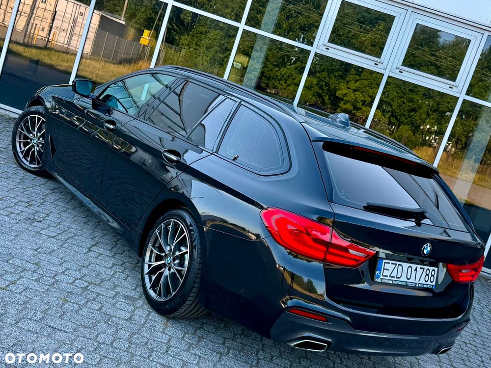 BMW Seria 5 525d M Sport sport - 9