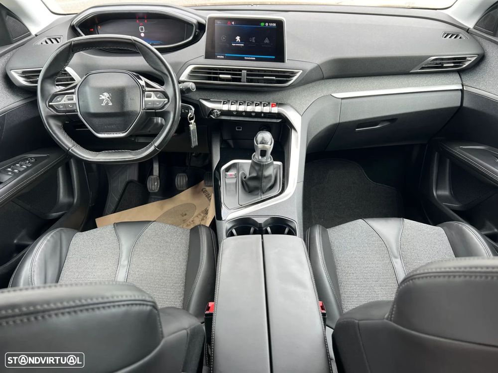 Peugeot 3008 - 24
