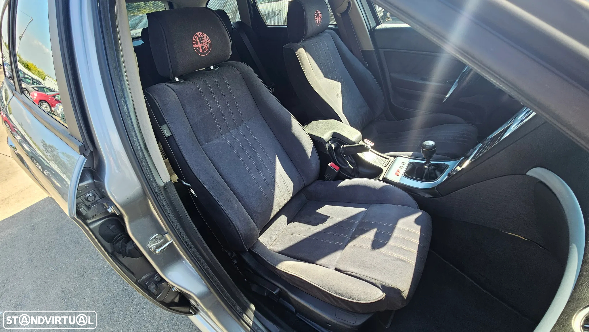 Alfa Romeo 159 Sportwagon 1.9 JTDm 16V Elegante - 33