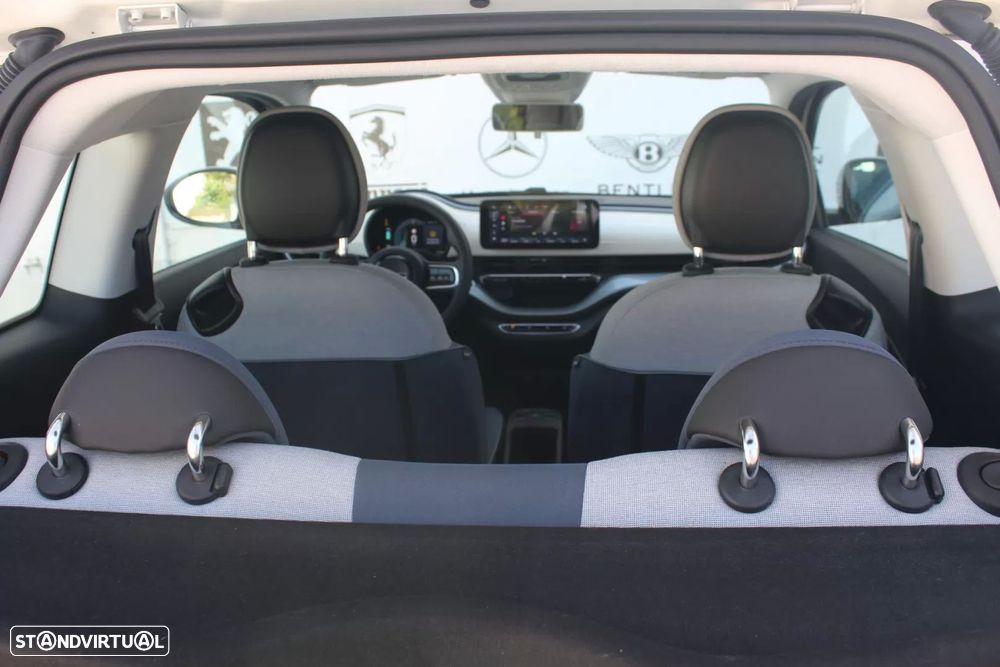 Fiat 500e 42 kWh Icon - 37