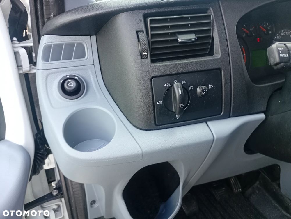 Ford Transit - 31