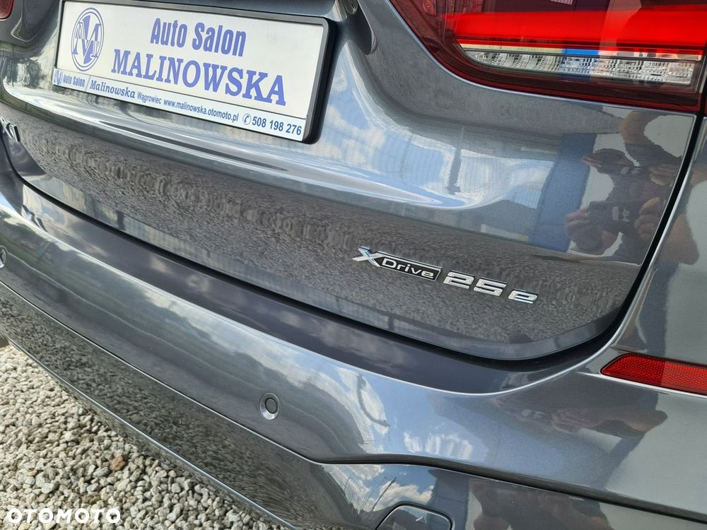BMW X1 xDrive25e M Sport - 12