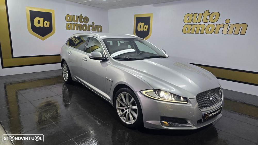 Jaguar XF Sportbrake 2.2 D Premium Luxury - 1
