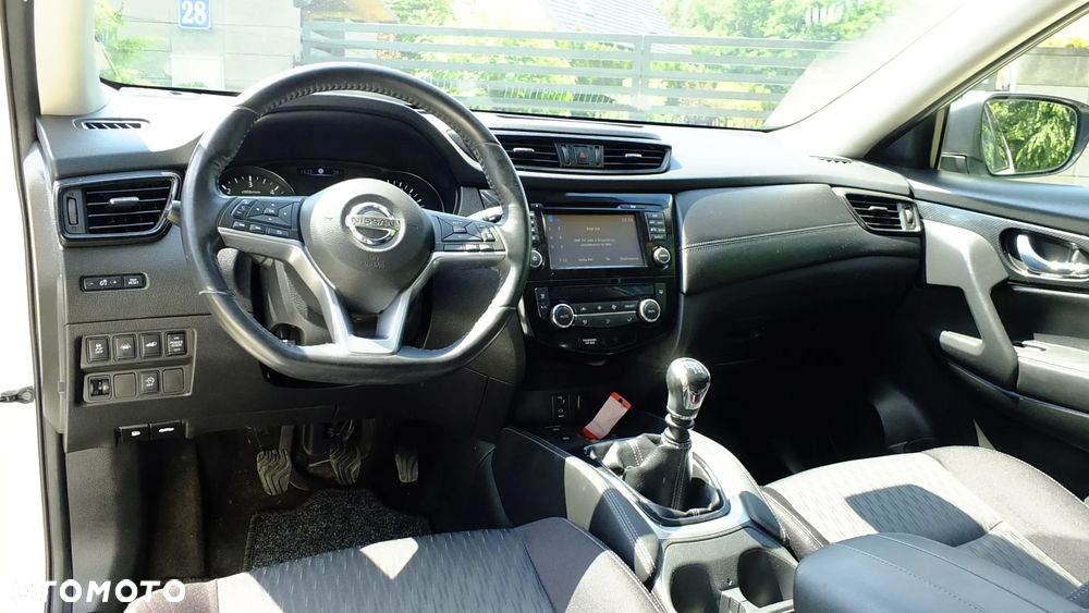 Nissan X-Trail 1.6 DCi Tekna 2WD - 24