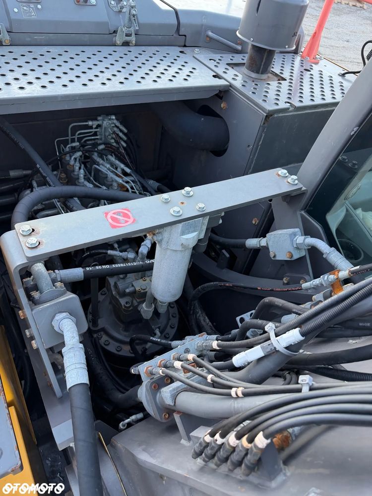 Volvo Ec 300 34-35 ton 2019 rok koparka gąsiennicowa - 24