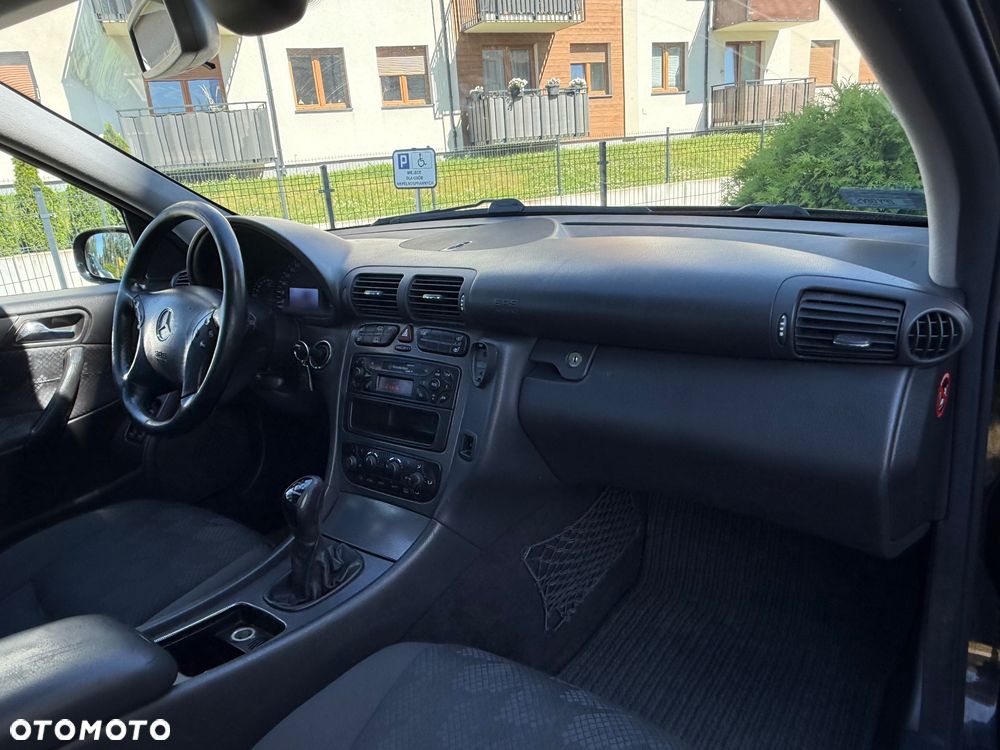 Mercedes-Benz Klasa C 180 T Kompressor Avantgarde - 20