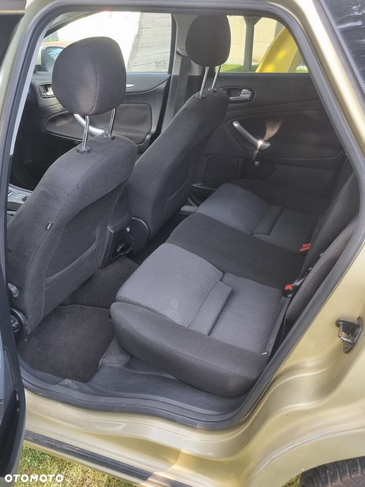Ford Mondeo - 10