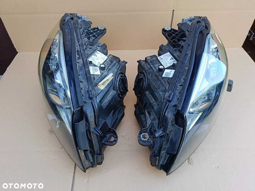 Full Led prawy lewy Multibeam Mercedes C klasa W205 lampa prawa lewa A205 - 2