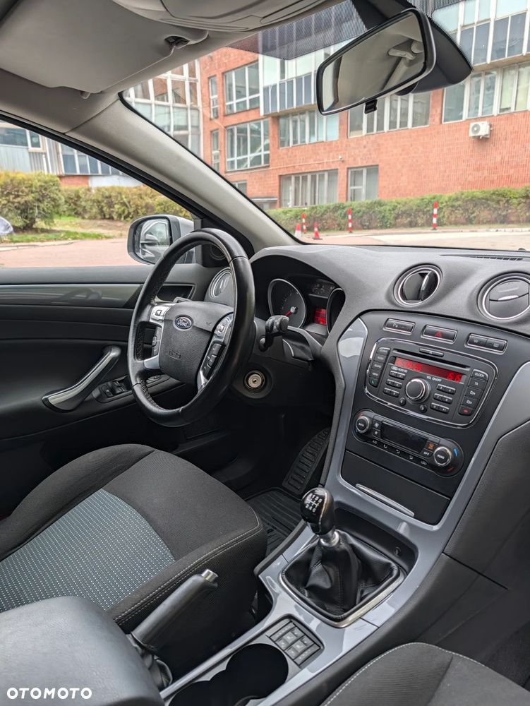 Ford Mondeo 1.6 T Trend - 27