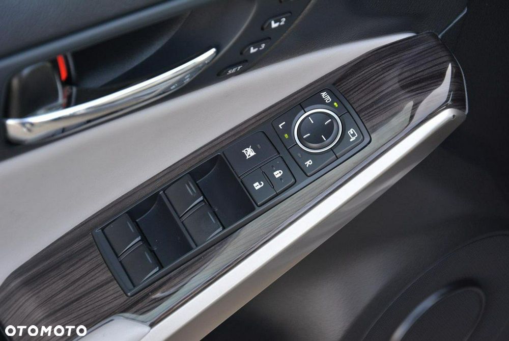 Lexus IS Luxury Line - 33