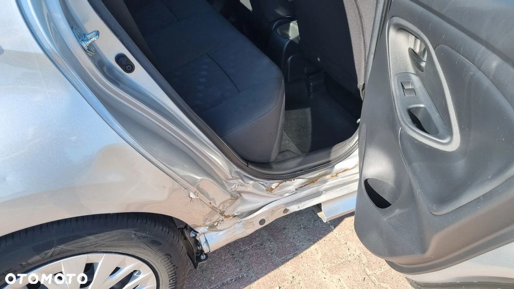 Toyota Yaris Hybrid 1.5 Comfort - 24