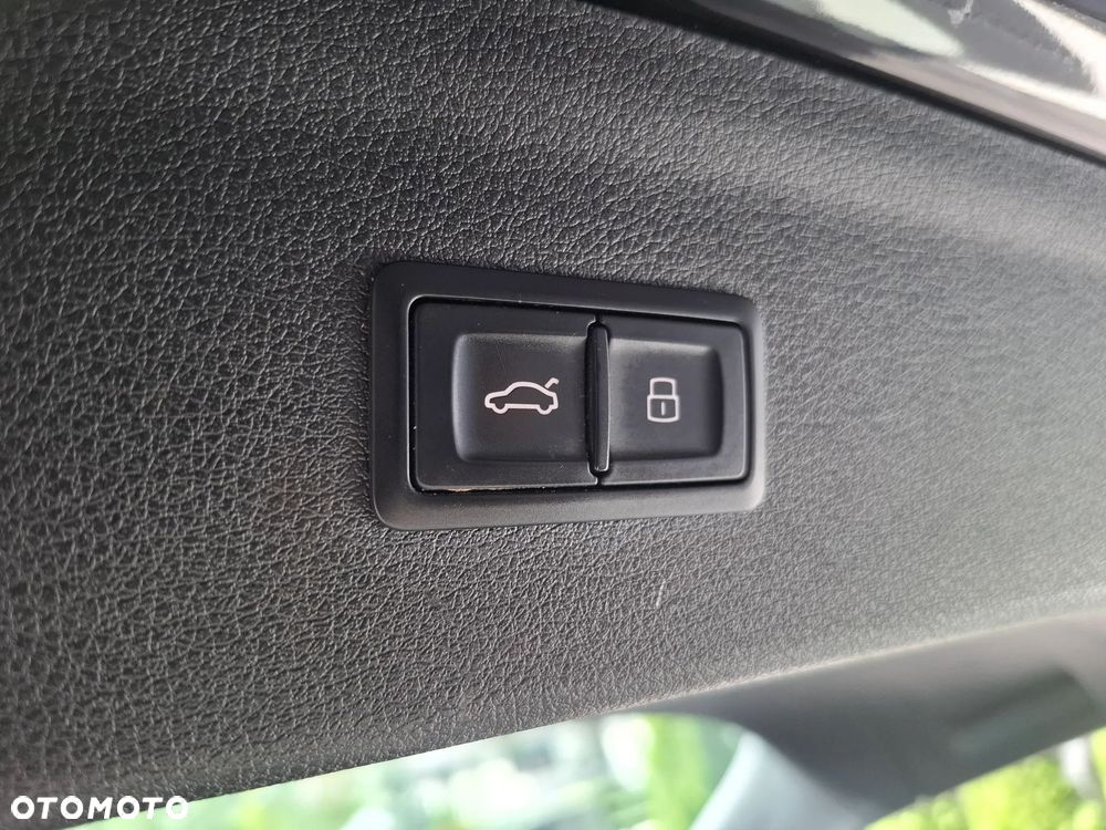 Audi Q3 2.0 TDI Sport - 27