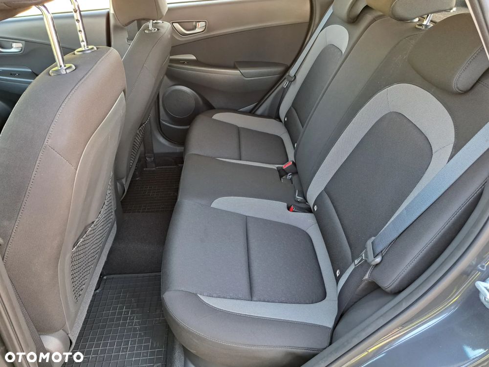Hyundai Kona - 30