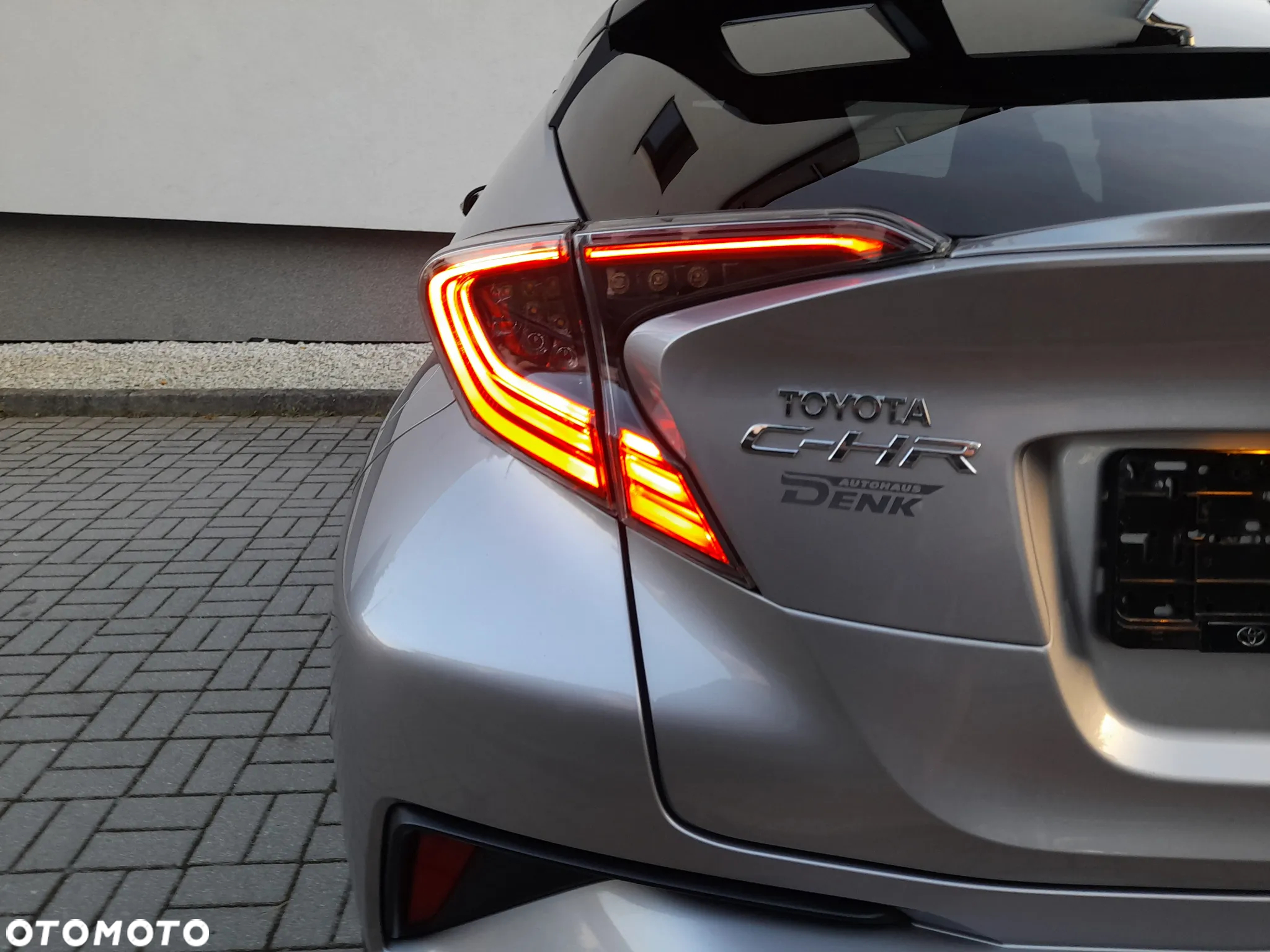 Toyota C-HR 1.8 Hybrid Dynamic - 9