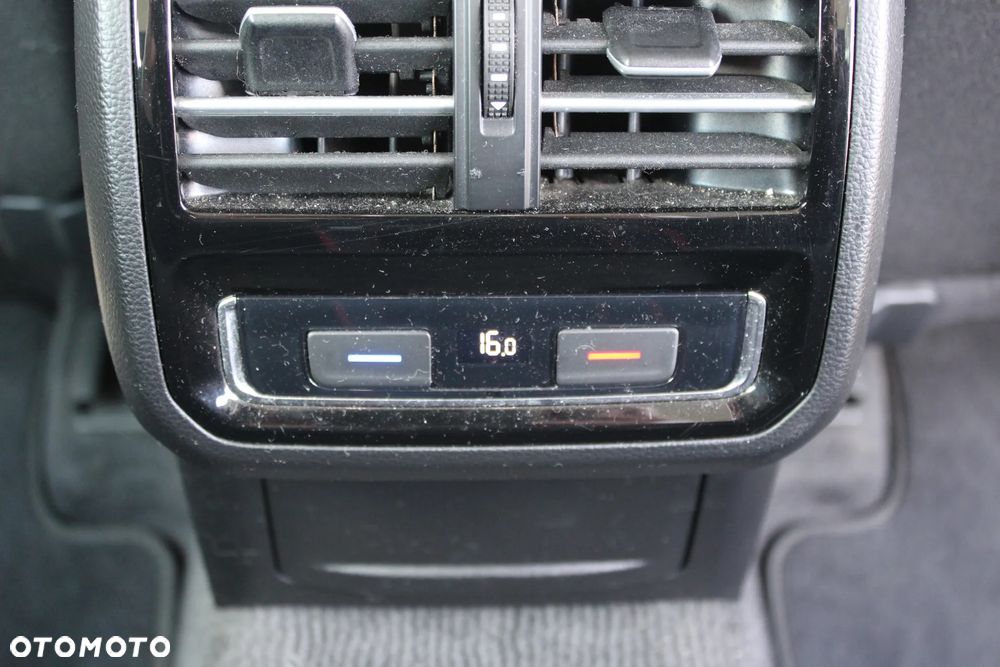 Volkswagen Passat Variant 1.6 TDI (BlueMotion Technology) Comfortline - 10