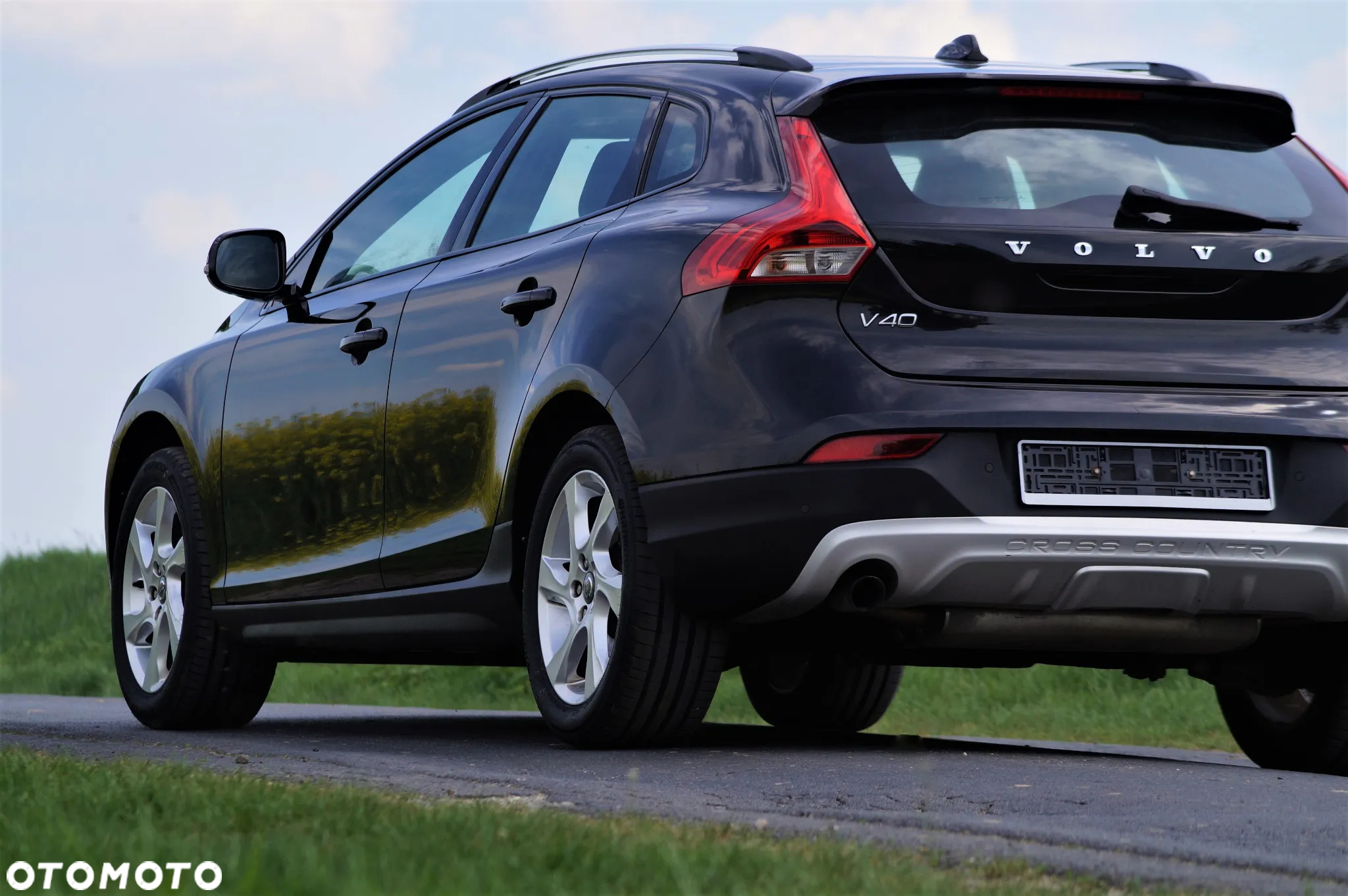 Volvo V40 Cross Country - 15