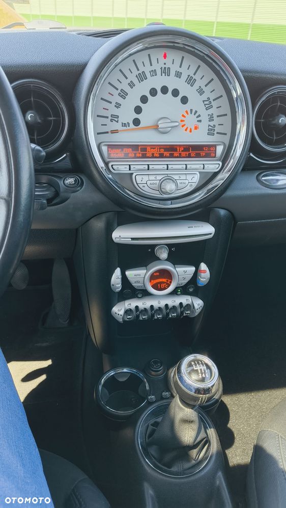 MINI Cooper Standard - 14