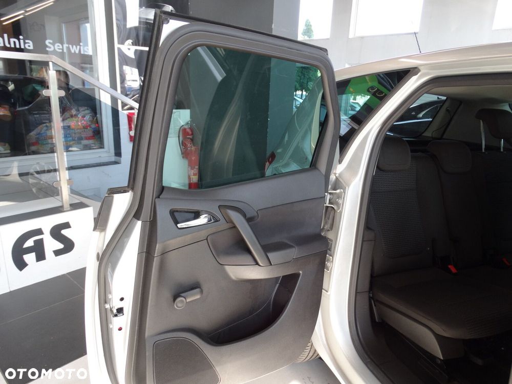 Opel Meriva - 31