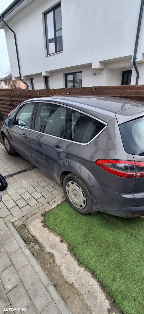 Ford S-Max - 5