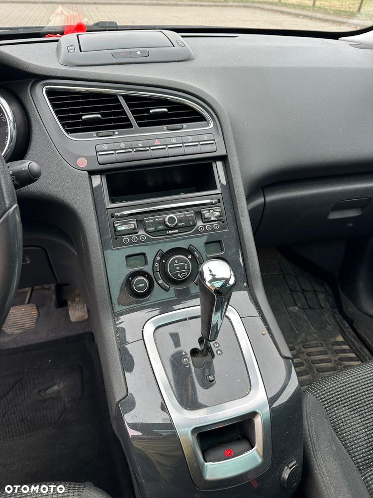 Peugeot 5008 - 4