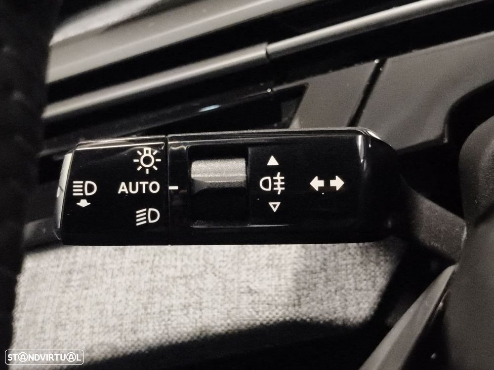 Peugeot 3008 Hybrid 145 e-DSC6 Allure - 16