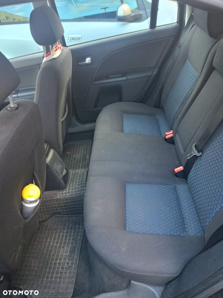 Ford Mondeo - 7