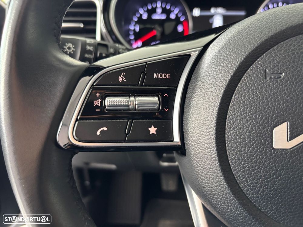 Kia Ceed SW 1.6 CRDi MHEV Dynamic - 18